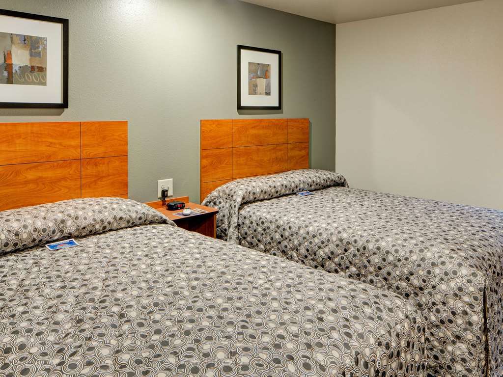 Woodspring Suites Ankeny Des Moines Номер фото