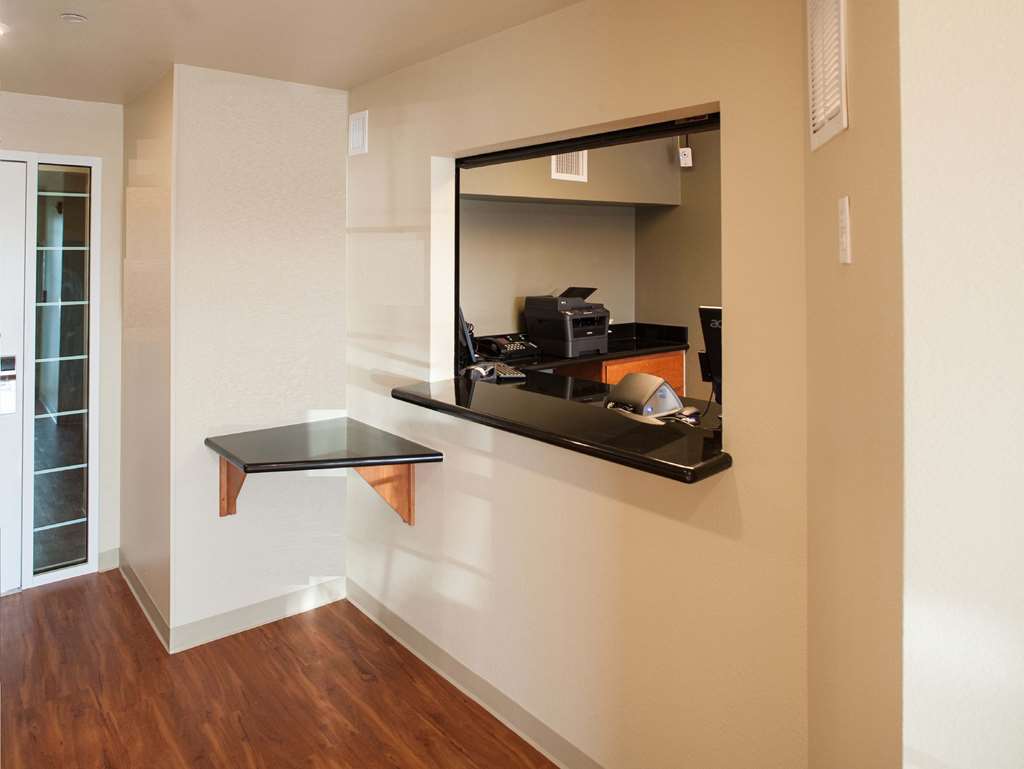 Woodspring Suites Ankeny Des Moines Интерьер фото