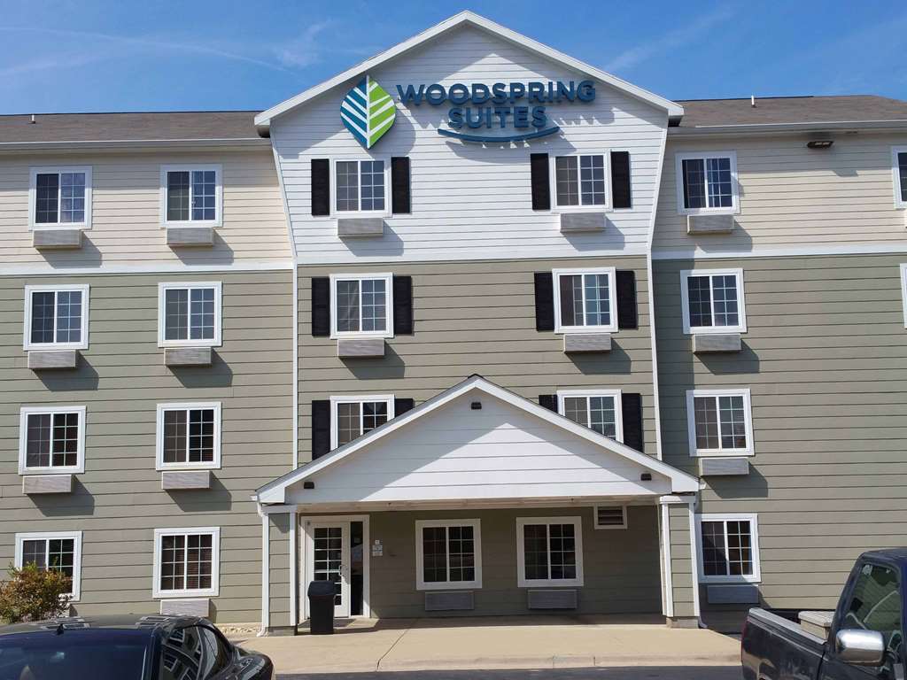 Woodspring Suites Ankeny Des Moines Экстерьер фото